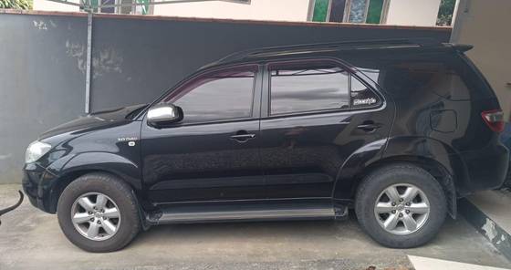 TOYOTA HILUX SW4 3.0 SRV 4X4 7 LUGARES 16V TURBO INTERCOOLER DIESEL 4P AUTOMÁTICO